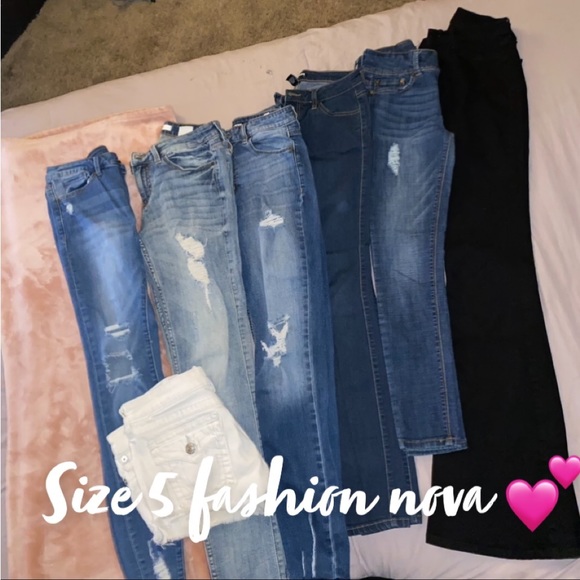 Express jeans size 7! Barely used Fashion Nova Jeans barely used some with tags! - Picture 3 of 5